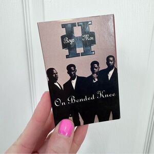 Vintage 90’s BOYS 2 MEN On Bended Knee - THE WALL Casette single